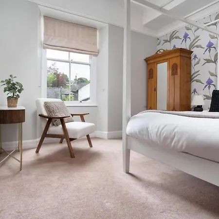 Rosemount X3 Bed Townehouse With Hot Tub & Parking, *